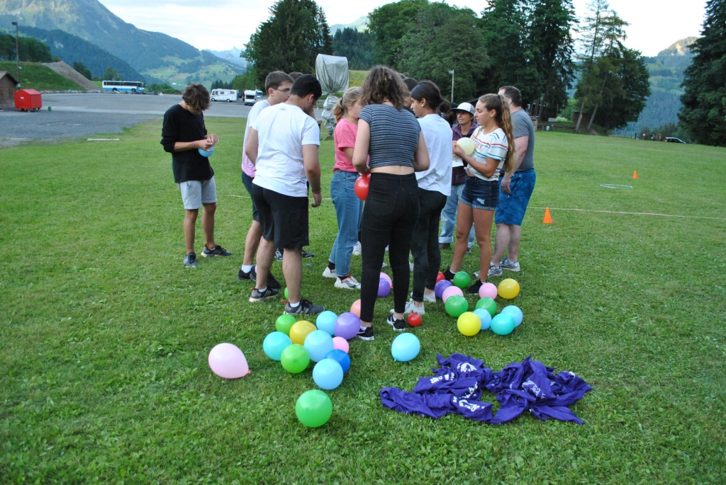 Village Camps International Summer Camp LTC, Leysin 2024-07-22 https://www.villagecamps.com/journals_admin/images/2283-0390-DSC_0713.jpg