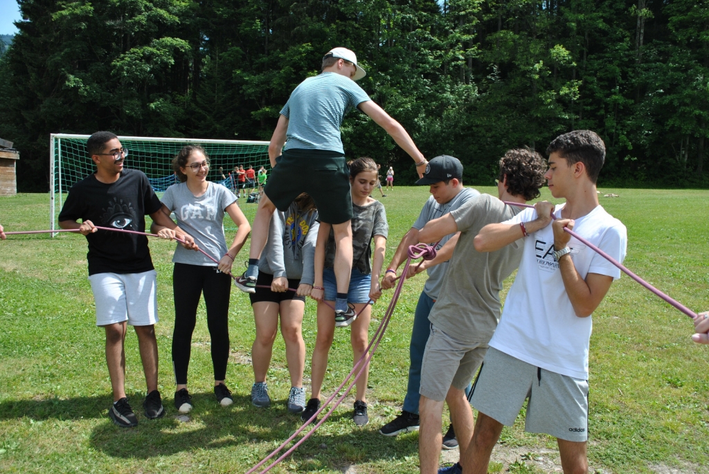 Village Camps International Summer Camp LTC, Leysin 2024-07-22 https://www.villagecamps.com/journals_admin/images/2285-1540-DSC_0985.jpg