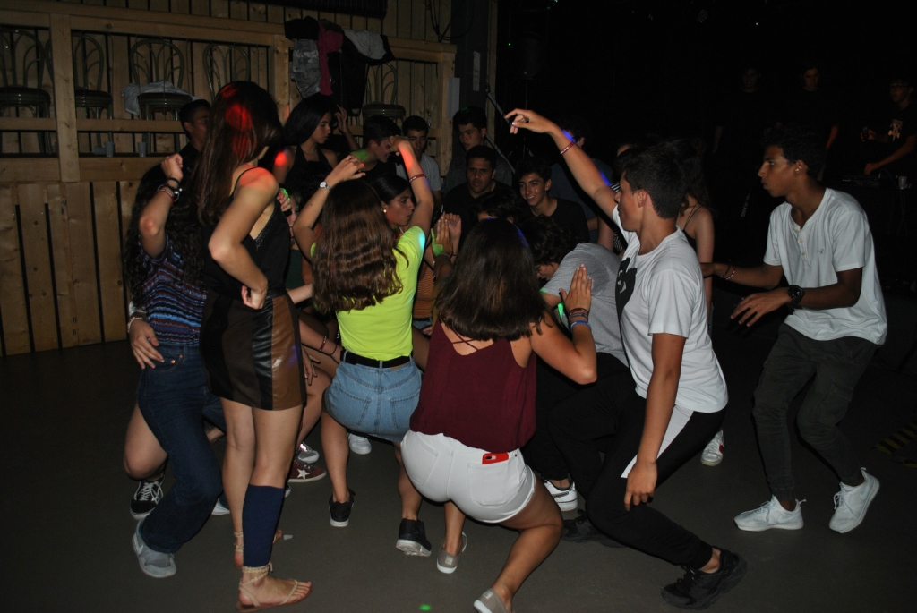 Village Camps International Summer Camp LTC, Leysin 2024-07-22 https://www.villagecamps.com/journals_admin/images/2290-7280-DSC_1444.jpg