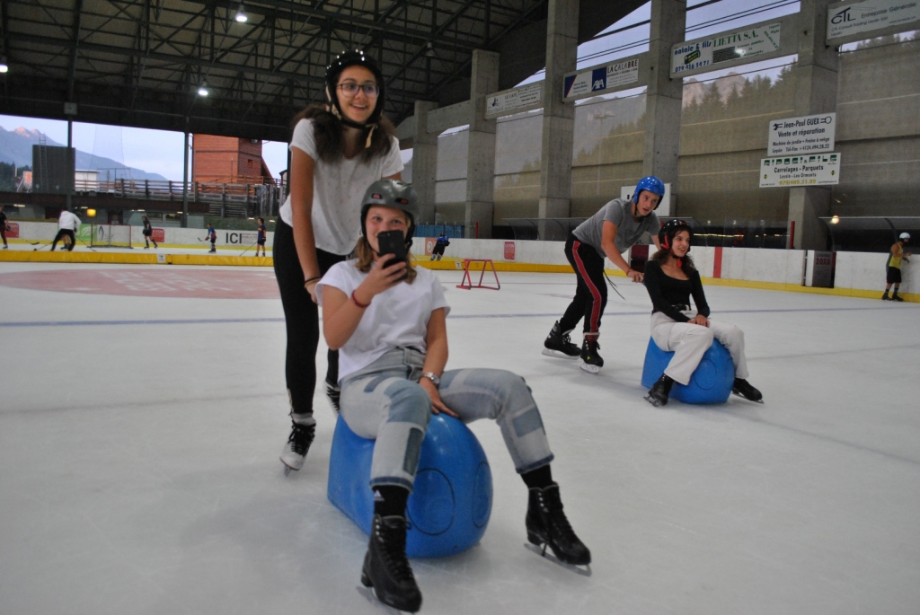 Village Camps International Summer Camp LTC, Leysin 2024-07-22 https://www.villagecamps.com/journals_admin/images/2292-8287-DSC_1581.jpg