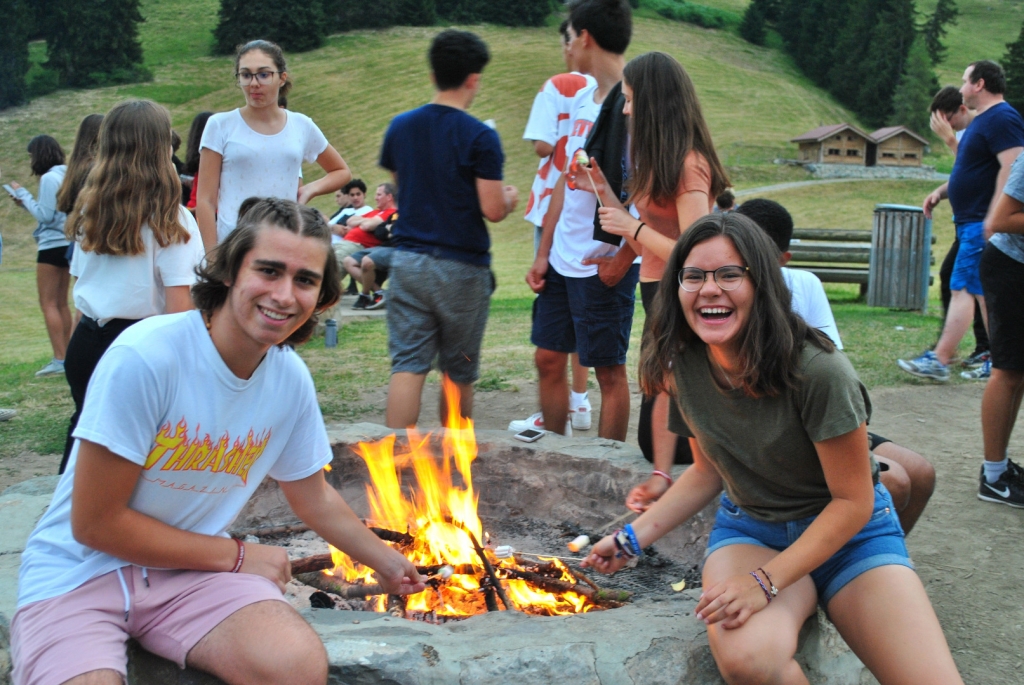 Village Camps International Summer Camp LTC, Leysin 2024-07-22 https://www.villagecamps.com/journals_admin/images/2293-5341-DSC_1924.jpg