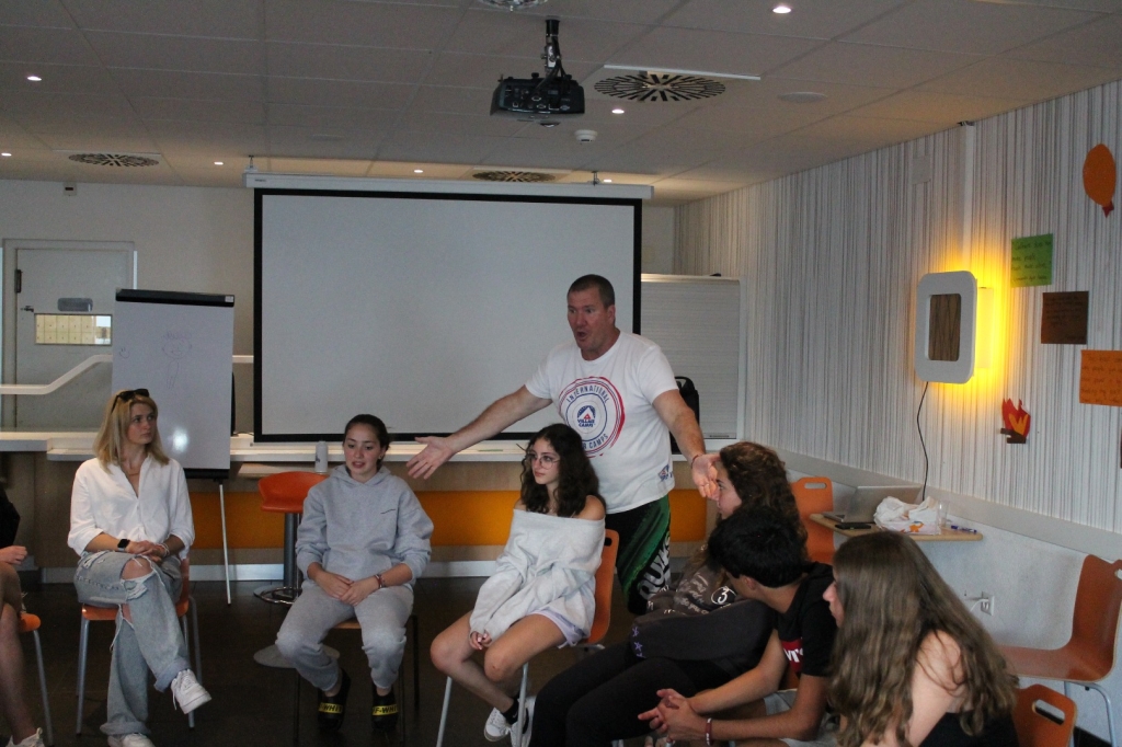 Village Camps International Summer Camp LTC, Leysin 2024-07-22 https://www.villagecamps.com/journals_admin/images/2582-5298-IMG_6287.jpg