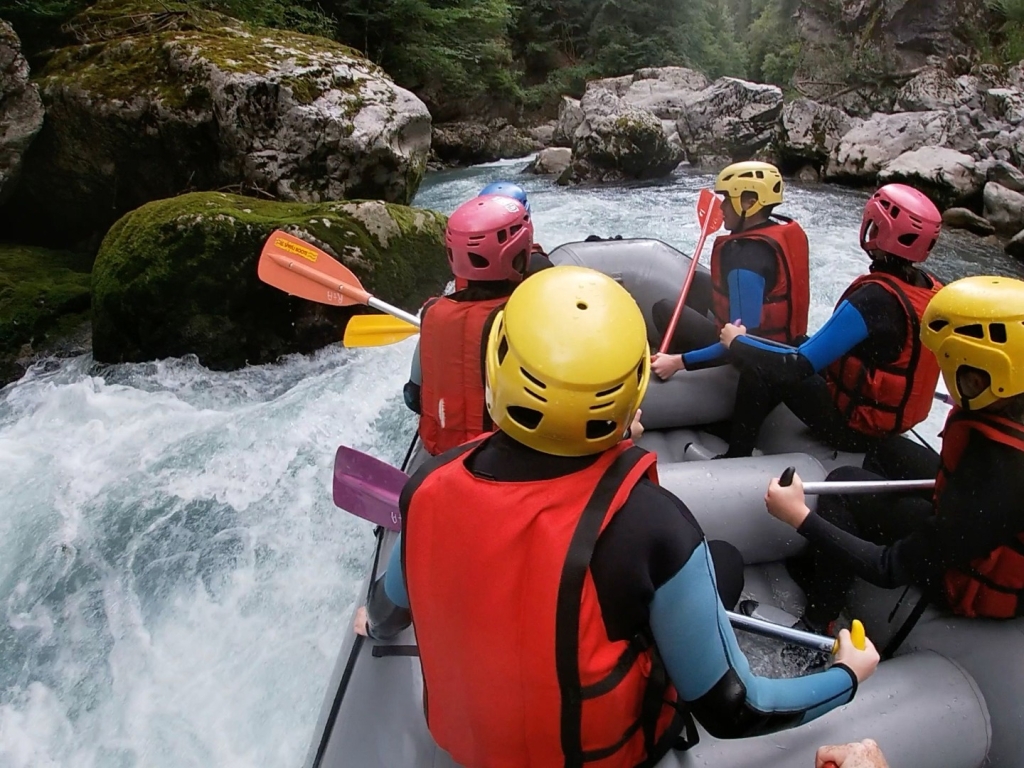 Village Camps International Summer Camp LTC, Leysin 2024-07-22 https://www.villagecamps.com/journals_admin/images/2583-1932-rafting6.jpg