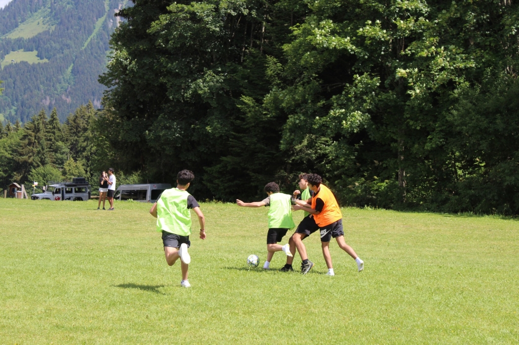 Village Camps International Summer Camp LTC, Leysin 2024-07-22 https://www.villagecamps.com/journals_admin/images/2585-3413-IMG_7962.jpg