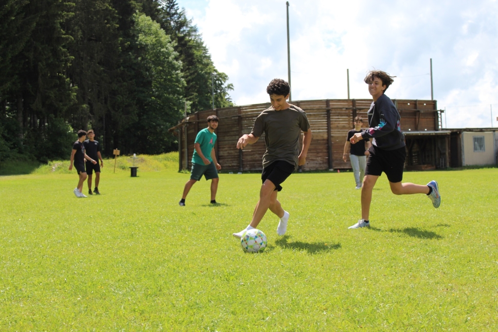 Village Camps International Summer Camp LTC, Leysin 2024-07-22 https://www.villagecamps.com/journals_admin/images/2585-3414-IMG_7951.jpg