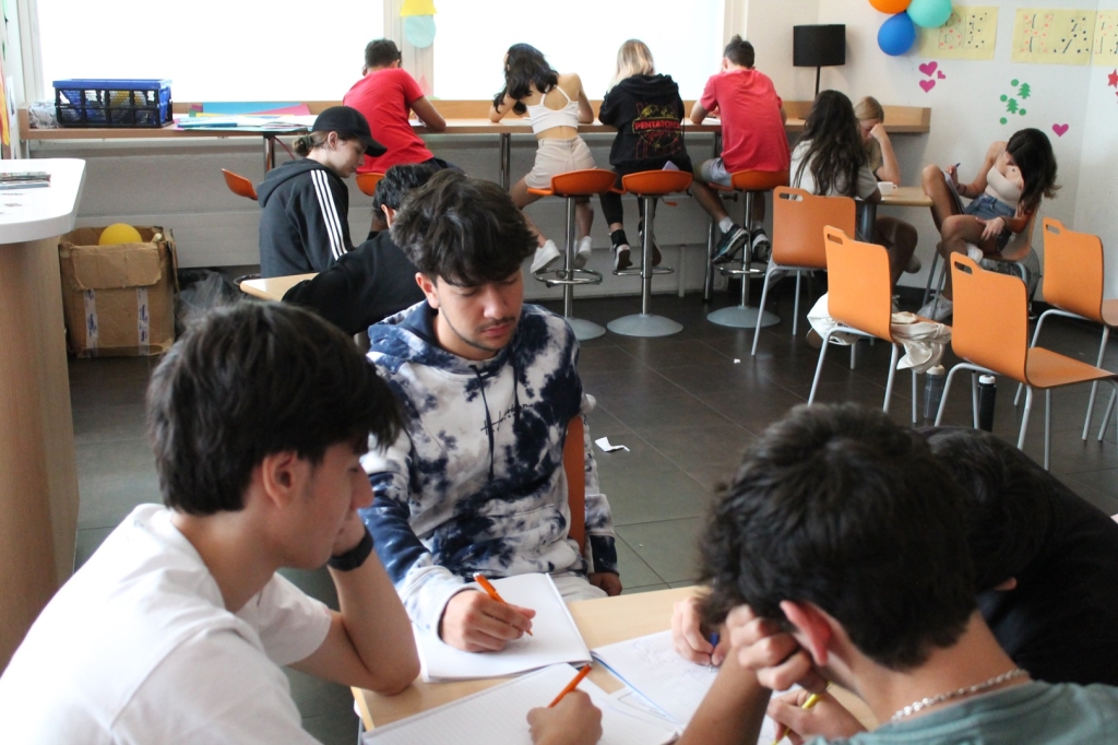 Village Camps International Summer Camp LTC, Leysin 2024-07-22 https://www.villagecamps.com/journals_admin/images/2585-3428-IMG_6425.jpg