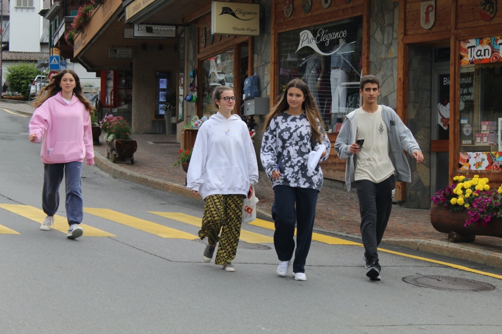 Village Camps International Summer Camp LTC, Leysin 2024-07-22 https://www.villagecamps.com/journals_admin/images/2648-0710-IMG_3614.jpg