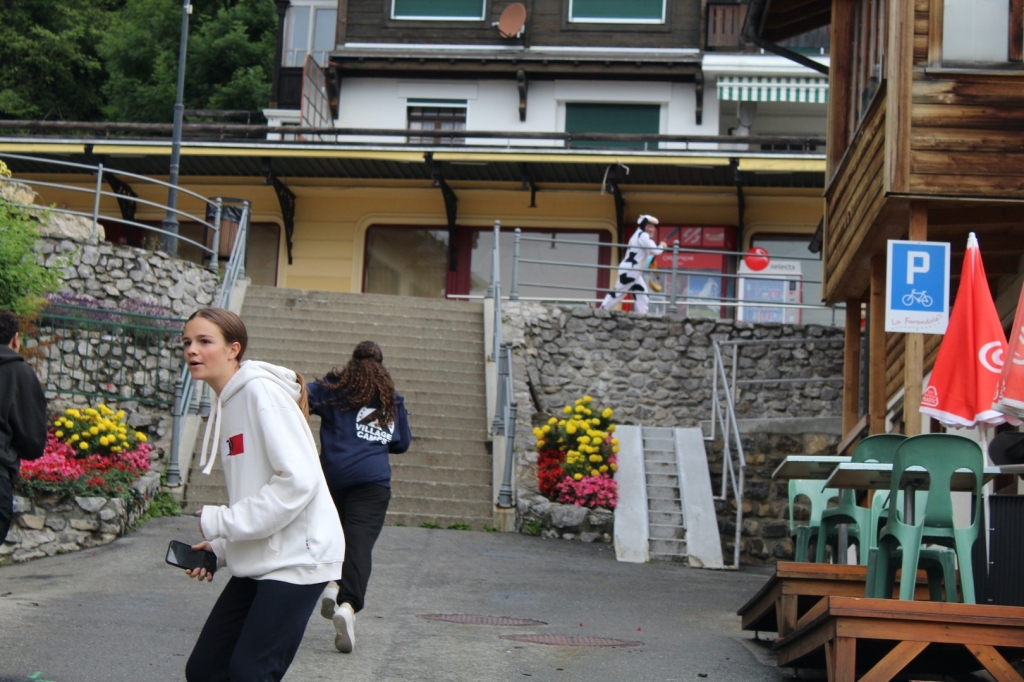 Village Camps International Summer Camp LTC, Leysin 2024-07-22 https://www.villagecamps.com/journals_admin/images/2648-0710-IMG_3617.jpg