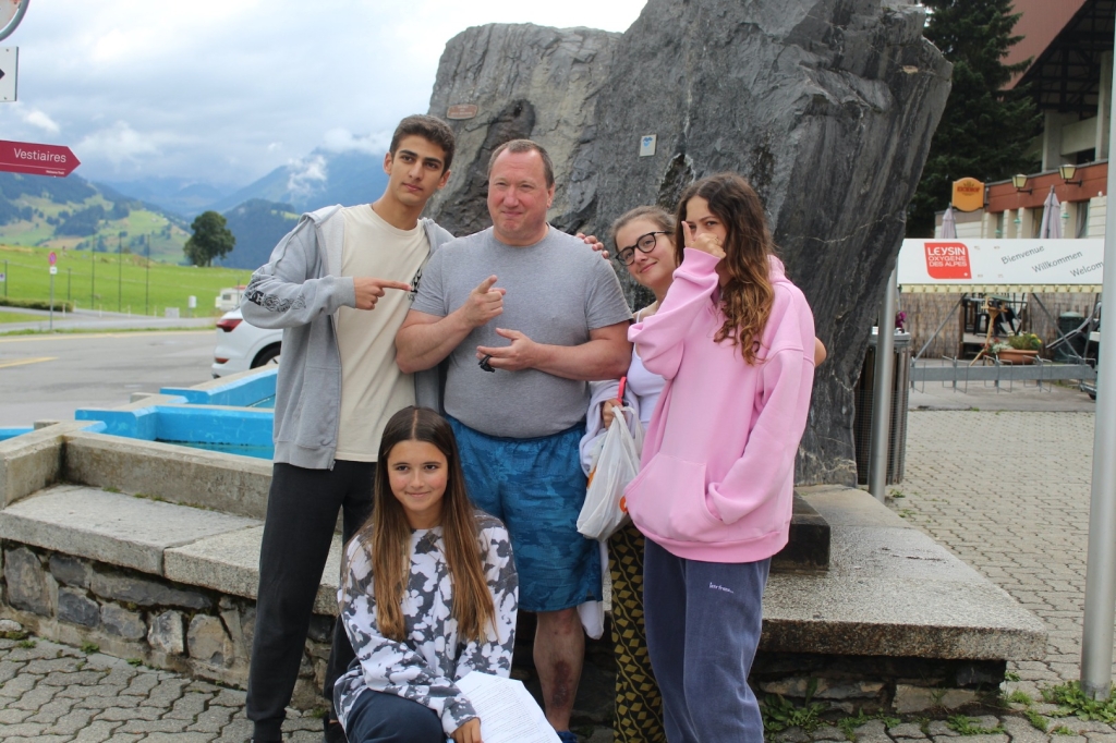 Village Camps International Summer Camp LTC, Leysin 2024-07-22 https://www.villagecamps.com/journals_admin/images/2648-0712-IMG_3637.jpg