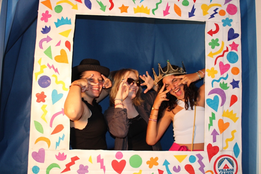 Village Camps International Summer Camp LTC, Leysin 2024-07-22 https://www.villagecamps.com/journals_admin/images/2650-9573-IMG_8741.jpg
