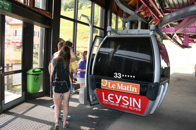 Village Camps International Summer Camp LTC, Leysin 2024-07-22 https://www.villagecamps.com/journals_admin/images/482-5-IMG_9268.jpg