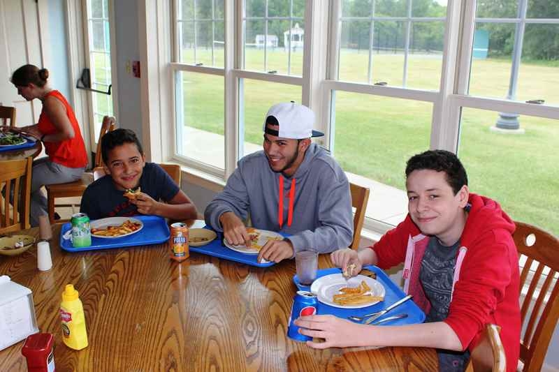 Village Camps International Summer Camp Boston, USA 2015-08-01 https://www.villagecamps.com/journals_admin/images/1105-22-@12e.jpg