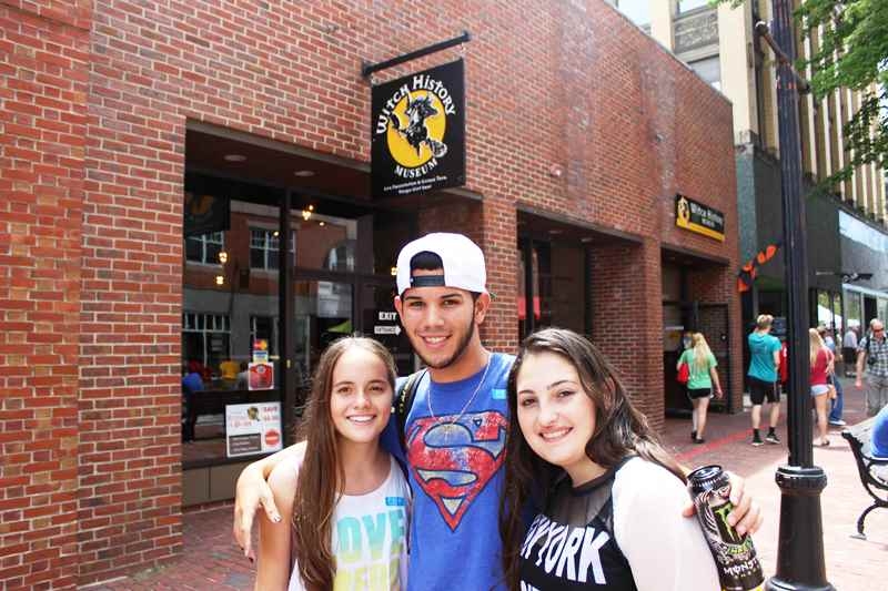 Village Camps International Summer Camp Boston, USA 2015-08-01 https://www.villagecamps.com/journals_admin/images/1108-45-@19e.jpg