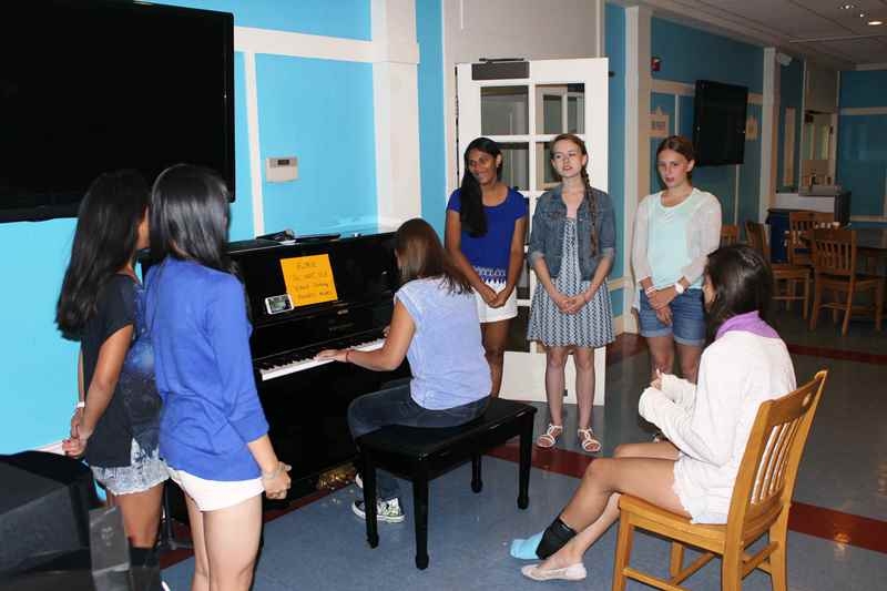 Village Camps International Summer Camp Boston, USA 2015-08-01 https://www.villagecamps.com/journals_admin/images/1110-45-@19e.jpg