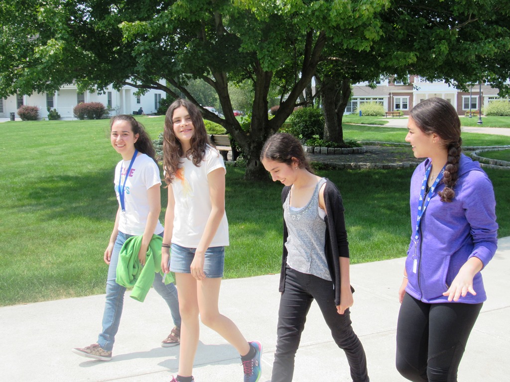 Village Camps International Summer Camp Boston, USA 2015-08-01 https://www.villagecamps.com/journals_admin/images/1384-4447-IMG_0070.jpg