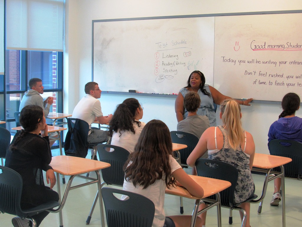 Village Camps International Summer Camp Boston, USA 2015-08-01 https://www.villagecamps.com/journals_admin/images/1386-7139-IMG_0055.jpg