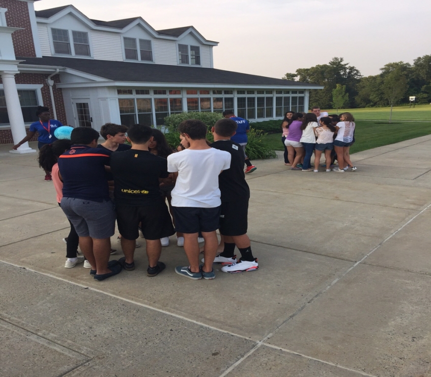 Village Camps International Summer Camp Boston, USA 2015-08-01 https://www.villagecamps.com/journals_admin/images/1418-6453-IMG_6540.jpg