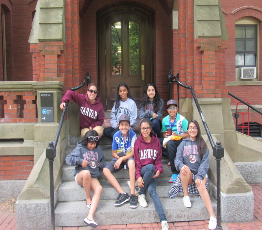 Village Camps International Summer Camp Boston, USA 2015-08-01 https://www.villagecamps.com/journals_admin/images/1420-8943-IMG_0893.jpg