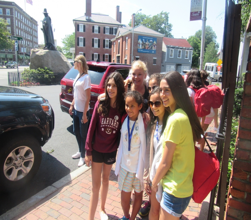 Village Camps International Summer Camp Boston, USA 2015-08-01 https://www.villagecamps.com/journals_admin/images/1422-1008-IMG_1092.jpg