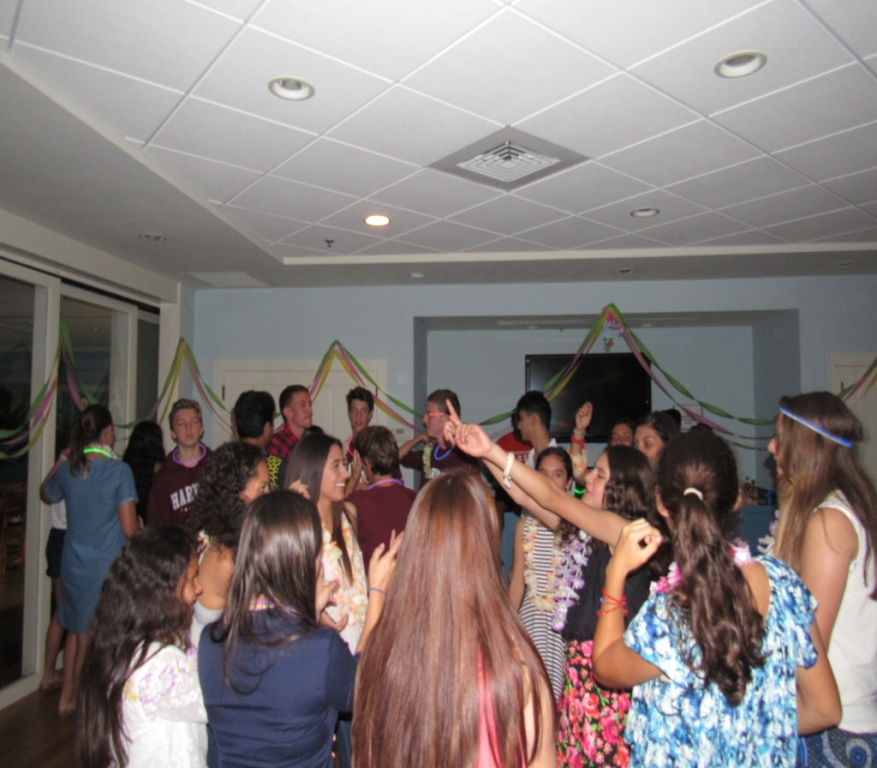 Village Camps International Summer Camp Boston, USA 2015-08-01 https://www.villagecamps.com/journals_admin/images/1424-0648-IMG_1272.jpg