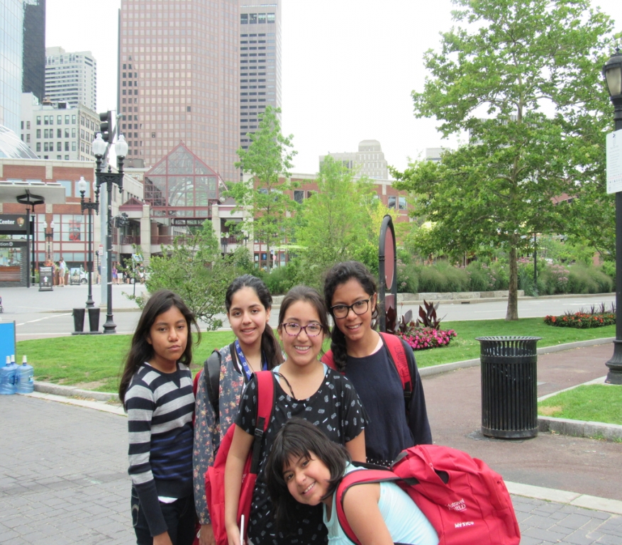 Village Camps International Summer Camp Boston, USA 2015-08-01 https://www.villagecamps.com/journals_admin/images/1427-2871-IMG_1471.jpg
