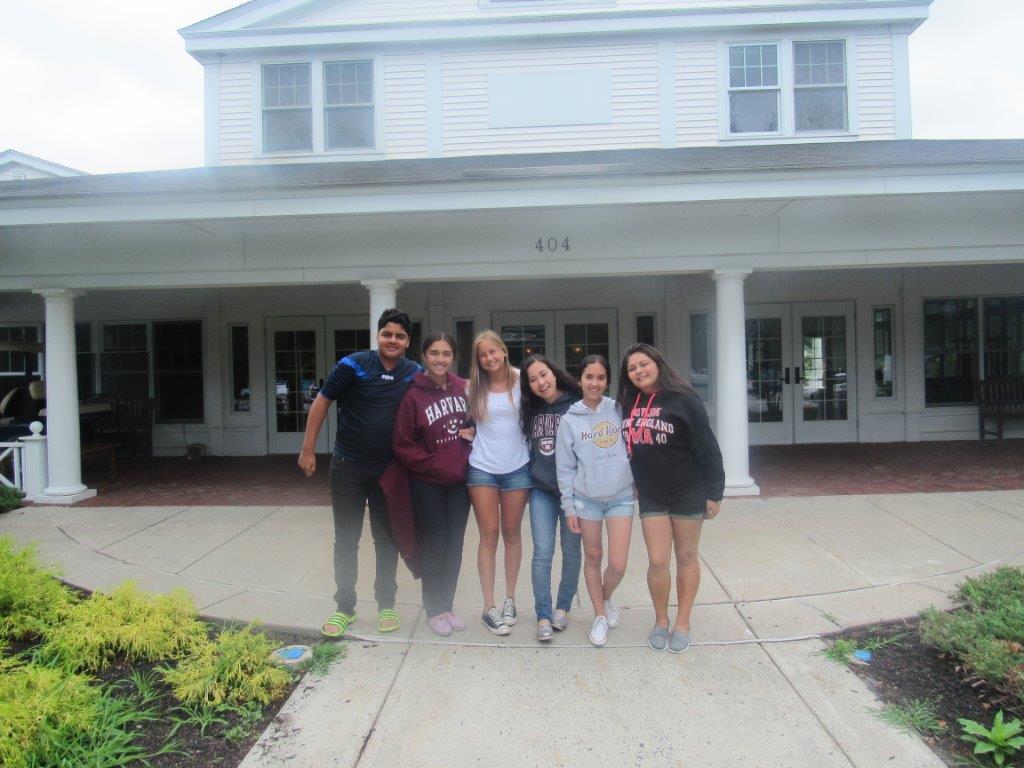 Village Camps International Summer Camp Boston, USA 2015-08-01 https://www.villagecamps.com/journals_admin/images/1432-5142-IMG_1907.jpg