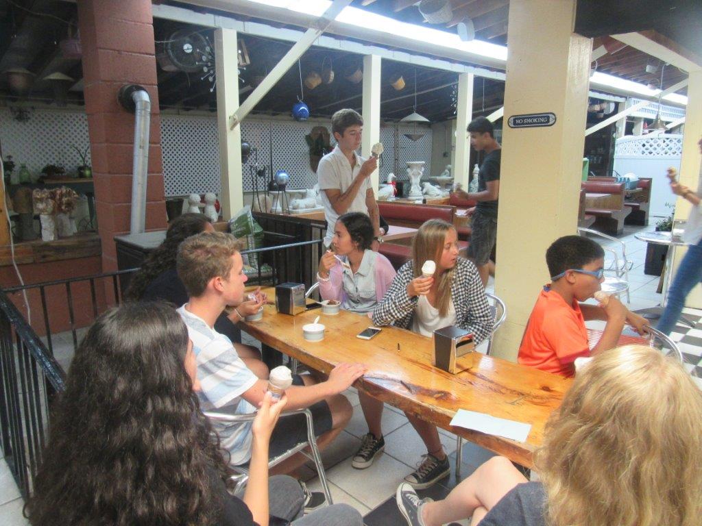 Village Camps International Summer Camp Boston, USA 2015-08-01 https://www.villagecamps.com/journals_admin/images/1438-4798-IMG_2090.jpg