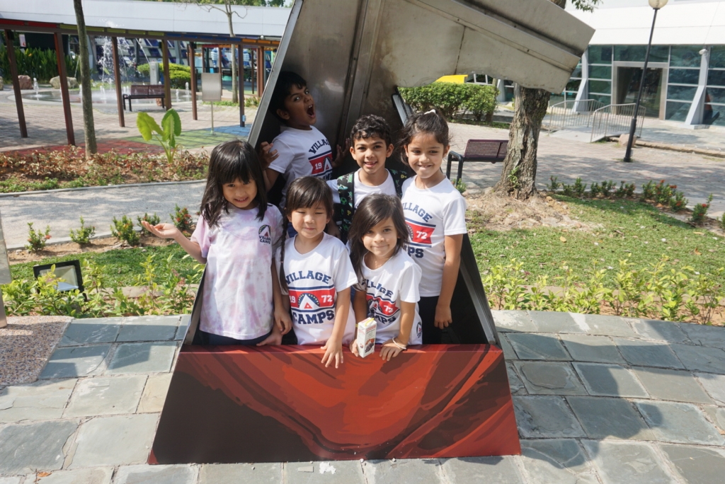 Village Camps International Summer Camp VDC Singapore 2017-07-28 https://www.villagecamps.com/journals_admin/images/1747-4780-IMG_6506.jpg