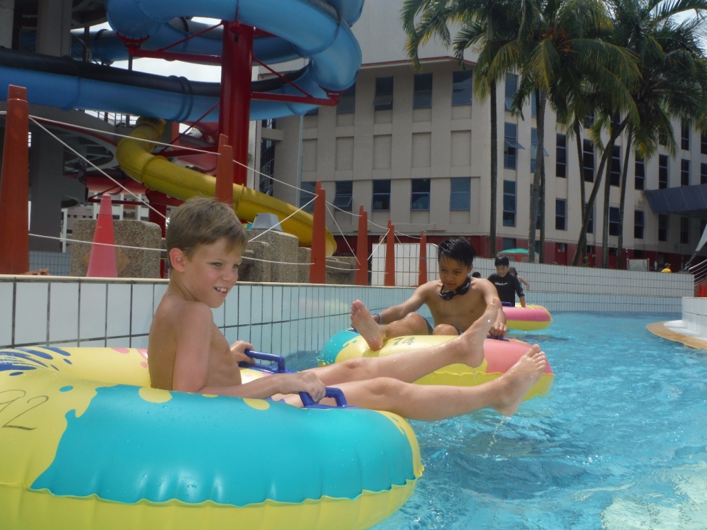 Village Camps International Summer Camp VDC Singapore 2017-07-28 https://www.villagecamps.com/journals_admin/images/1748-0648-DSCF5475.jpg