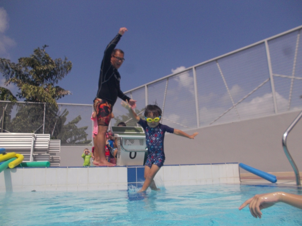 Village Camps International Summer Camp VDC Singapore 2017-07-28 https://www.villagecamps.com/journals_admin/images/1751-8852-2012-01-0610.jpg