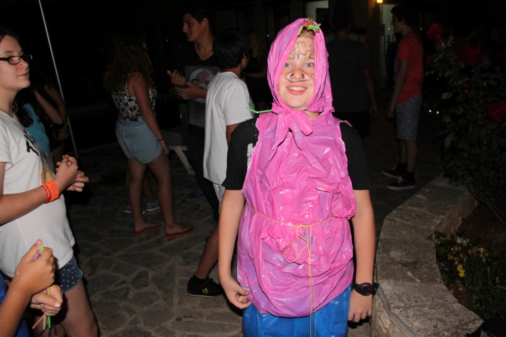 Village Camps International Summer Camp Paphos, Cyprus 2015-07-10 https://www.villagecamps.com/journals_admin/images/1210-5827-156160IMG_1732.JPG.jpg