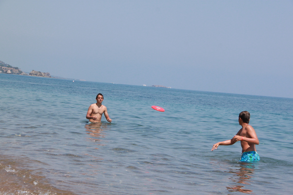 Village Camps International Summer Camp Paphos, Cyprus 2015-07-10 https://www.villagecamps.com/journals_admin/images/1219-9877-62IMG_3559.jpg