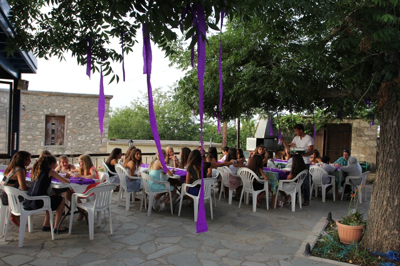 Village Camps International Summer Camp Paphos, Cyprus 2015-07-10 https://www.villagecamps.com/journals_admin/images/904-21-IMG_8407.jpg